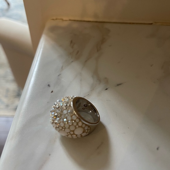 Swarovski Chic Ring - Picture 5 of 6